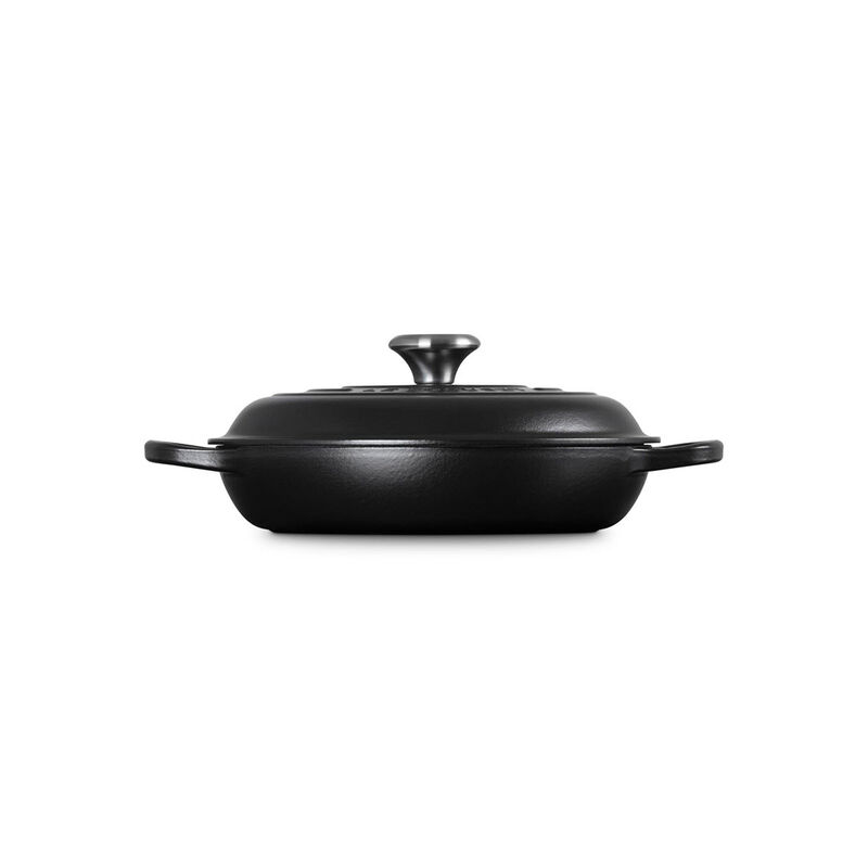 Le Creuset Signtature Cast Iron Shallow Casserole 26cm image number 26